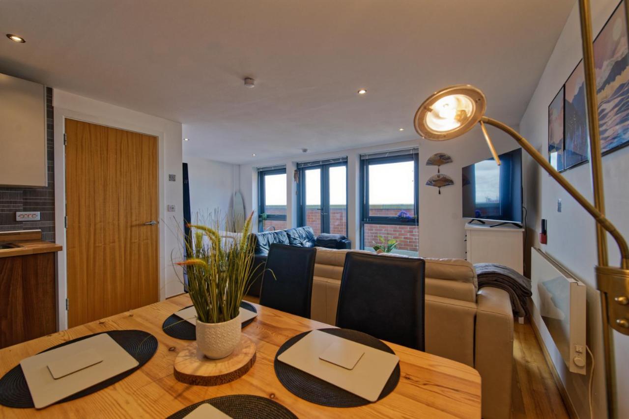 Sidemersey Livings- Convenient 1-Bedroom Flat With A View, Central Liverpool Exteriör bild
